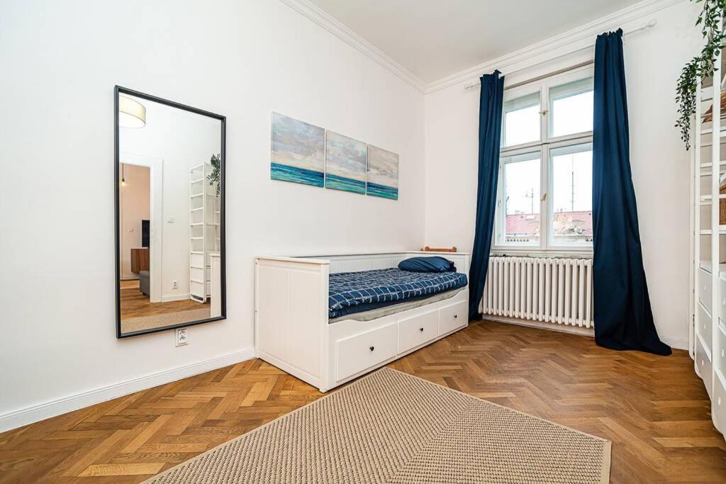 Elegant, Modern, 2-Bed Flat By Museum Of Prague Apartment Exterior foto